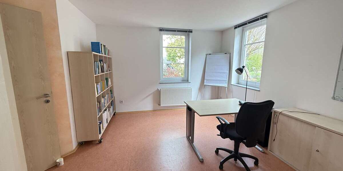 Büro in Kirchhain-Schönbach 225 € 20 m² zimmer