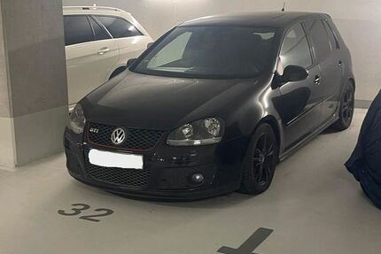 VW Golf 94.000 km 10.000 &euro; Tuttlingen 78532