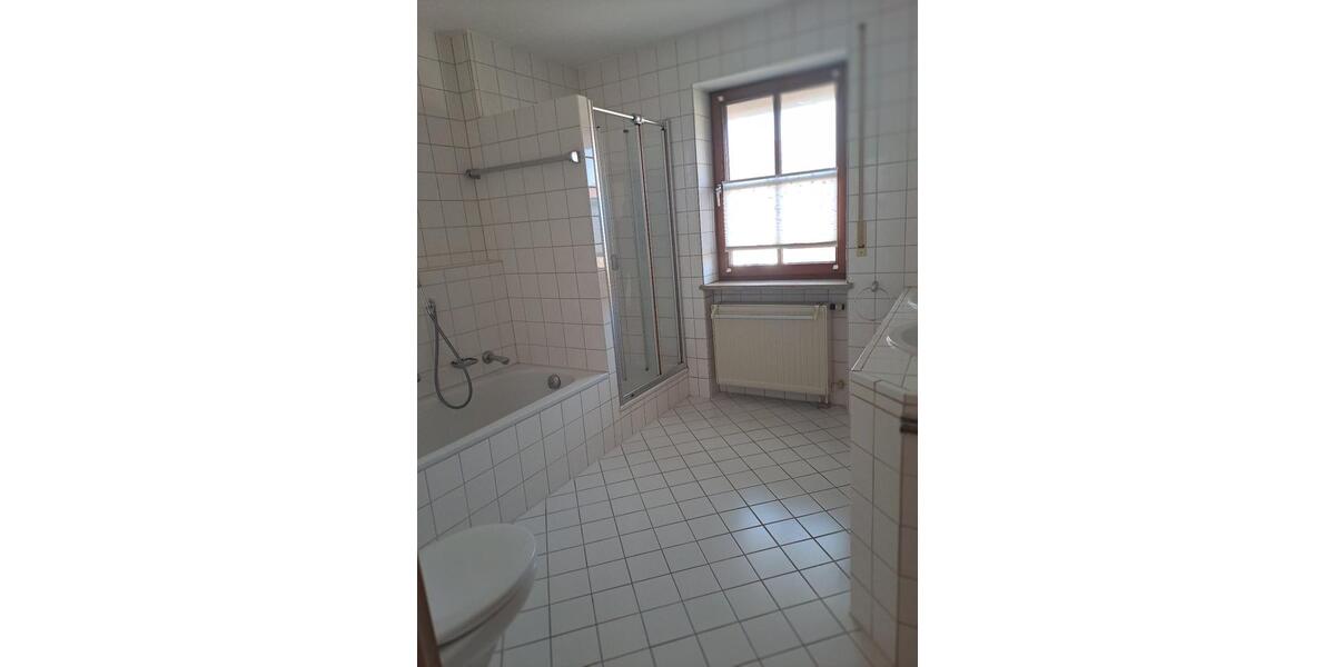 Reihenhaus Meitingen - 4.5 Zimmer, 130 m&sup2;, 1.670&euro; | Angebot:25831966