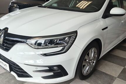 Renault Megane 81.000 km 14.950 &euro; Künzell 36093