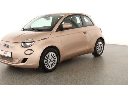 Fiat 500 18.077 km 16.880 &euro; Berlin 12103