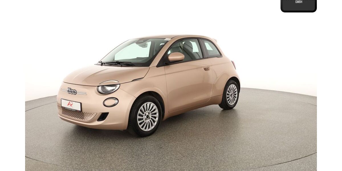 Fiat 500 18.077 km 16.880 &euro; Berlin 12103