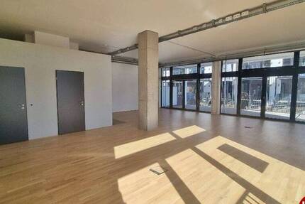 Schicke Bürolofts im alten Tabakspeicher