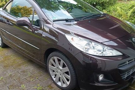 Peugeot 207 80.300 km 5.490 &euro; Windeck 51570