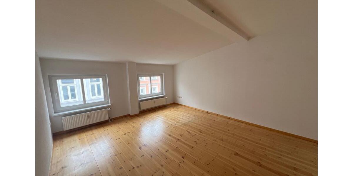 Dachgeschoßwohnung Rostock - 2 Zimmer, 108 m&sup2;, 1.365&euro; | Angebot:24878600