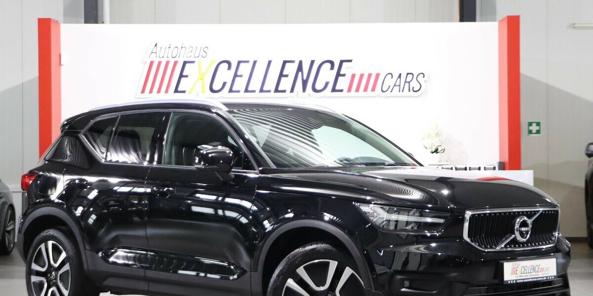 Volvo XC40 MOMENTUM-PRO / PANORAMA, MATRIX-LED 11.500 km 29.444 &euro; Hamm 59077