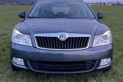 Skoda Octavia 225.000 km 2.800 &euro; Weingarten 88250