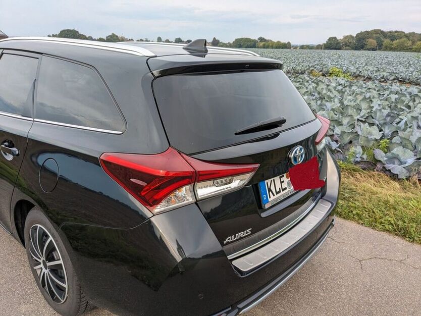 Auris Touring Sports