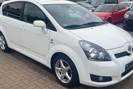 Toyota Corolla Verso 136.600 km 3.990 &euro; Hamburg 21107