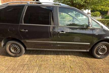 VW Sharan 319.000 km 3.100 &euro; Dinslaken 46535