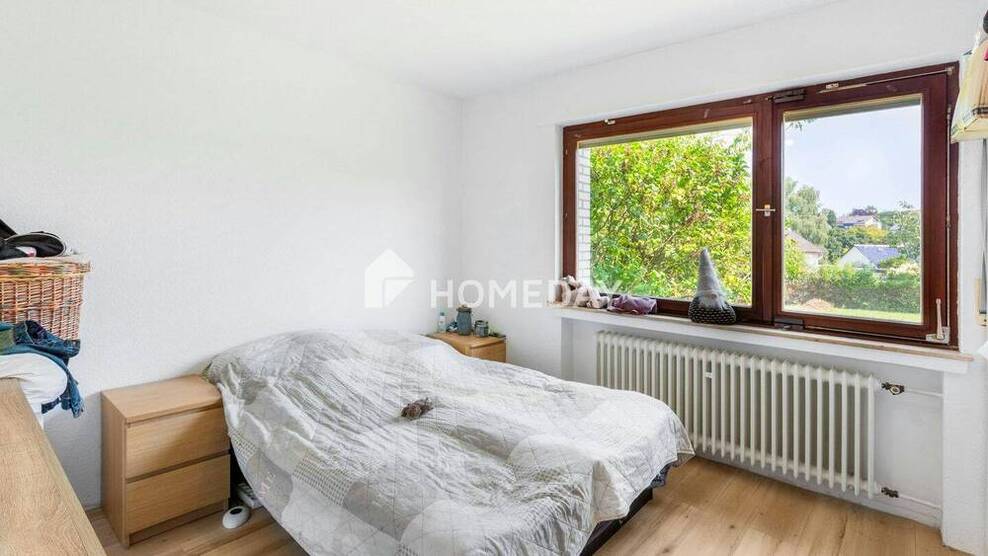 Modernisiertes Einfamilienhaus mit separater EinliegerWohnung und großem Grundstück