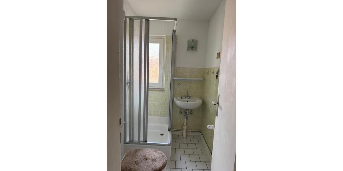 Dachgeschoßwohnung Wilhelmshaven - 2 Zimmer, 45 m&sup2;, 450&euro; | Angebot:25916802