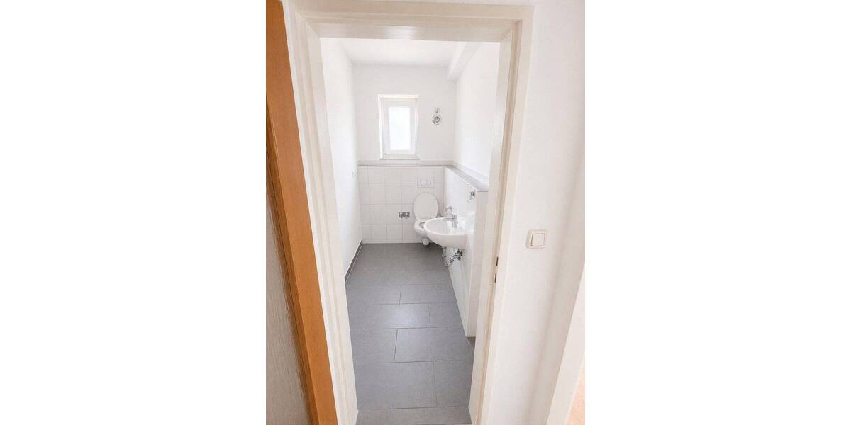 Etagenwohnung Schweinfurt Innenstadt - 4 Zimmer, 140 m&sup2;, 1.450&euro; | Angebot:26882885