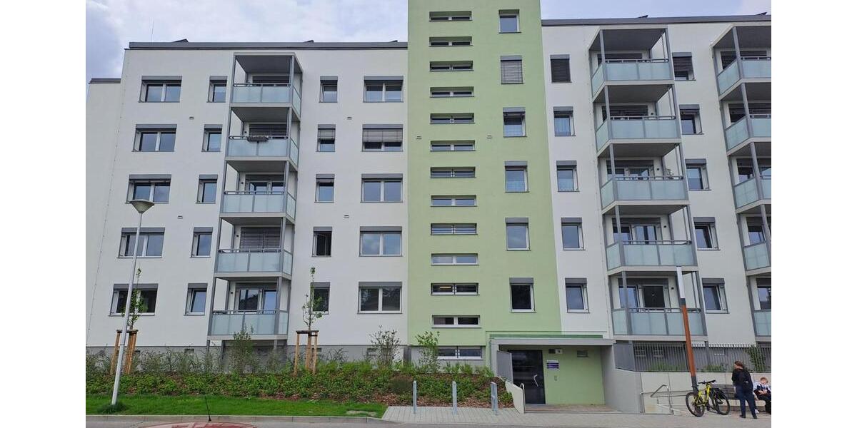 Schöne ruhige Wohnung in Seniorenwohngemeinschaft 1 zimmer