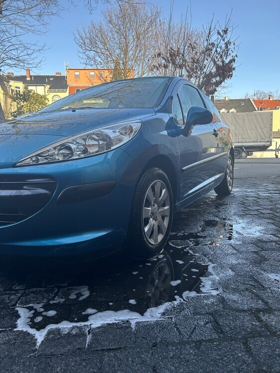 Peugeot 207 65.000 km 5.800 € Meerane 08393