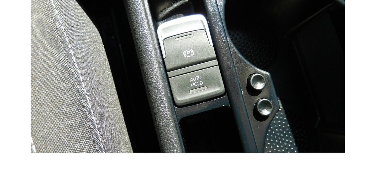 VW Touran 1.5 Comfortline Active BMT TSI DSG Navi 21.400 km 23.990 &euro; Vordorf 38533