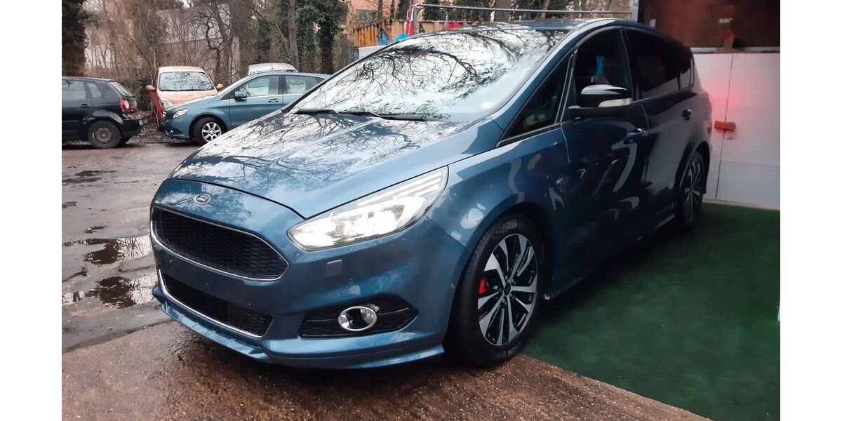 Ford S-Max 13.400 km 18.950 &euro; Berlin 12247