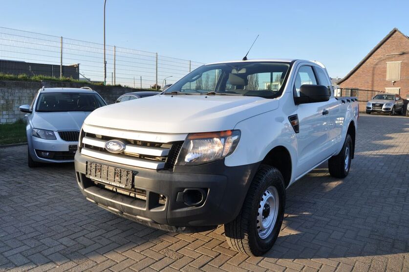 Ford Ranger 181.372 km 12.990 € Steinfeld 49439