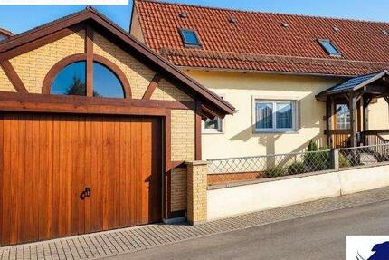 RESERVIERT - 5 ZKB. Haus mit EBK, Garage und Gartengrundstück 5 zimmer