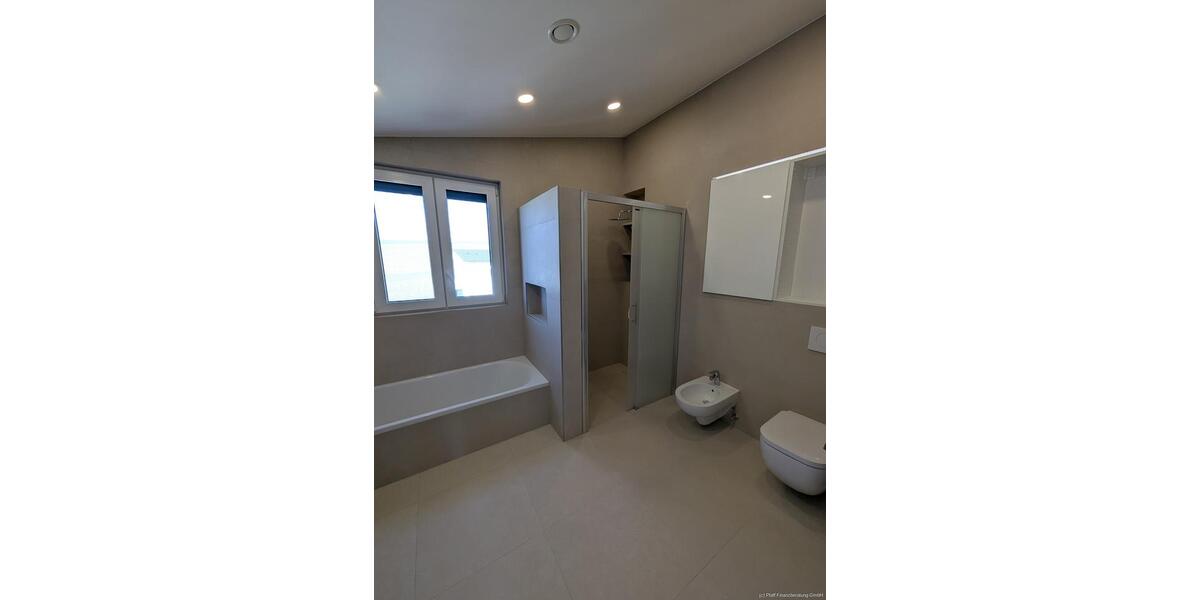 Maisonettenwohnung Buchen (Odenwald) - 3.5 Zimmer, 122 m&sup2;, 1.330&euro; | Angebot:25237388