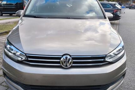 VW Touran 158.000 km 14.999 &euro; Flensburg 24941
