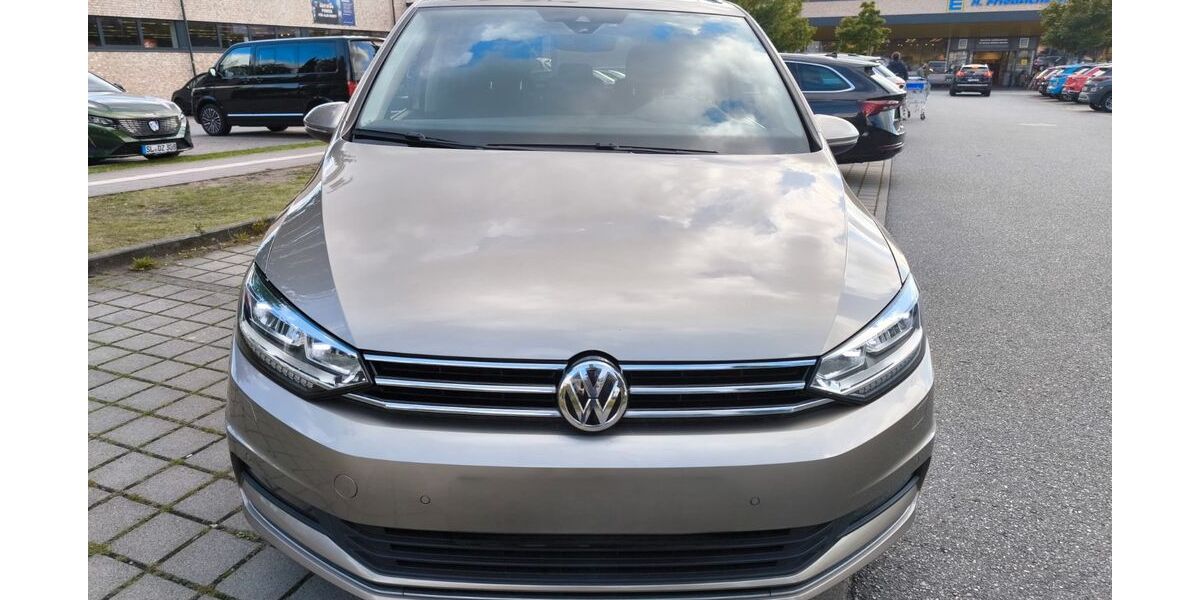 VW Touran 158.000 km 14.999 &euro; Flensburg 24941