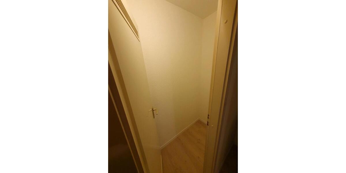 Erdgeschoßwohnung Flensburg - 1 Zimmer, 20 m&sup2;, 365&euro; | Angebot:25421167