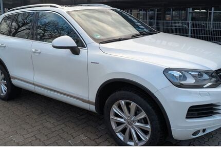 VW Touareg 166.000 km 19.900 &euro; Hamburg 21077