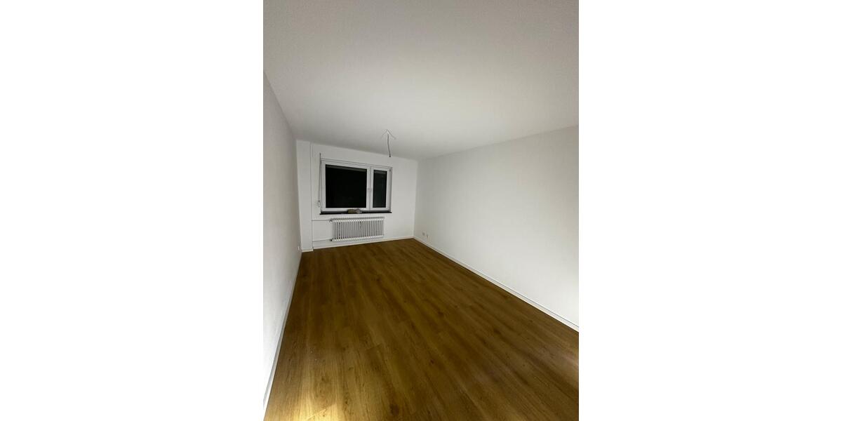 Erstbezug nach Sanierung - stilvolle 3-Zimmer-Wohnung mit Balkon 3 zimmer