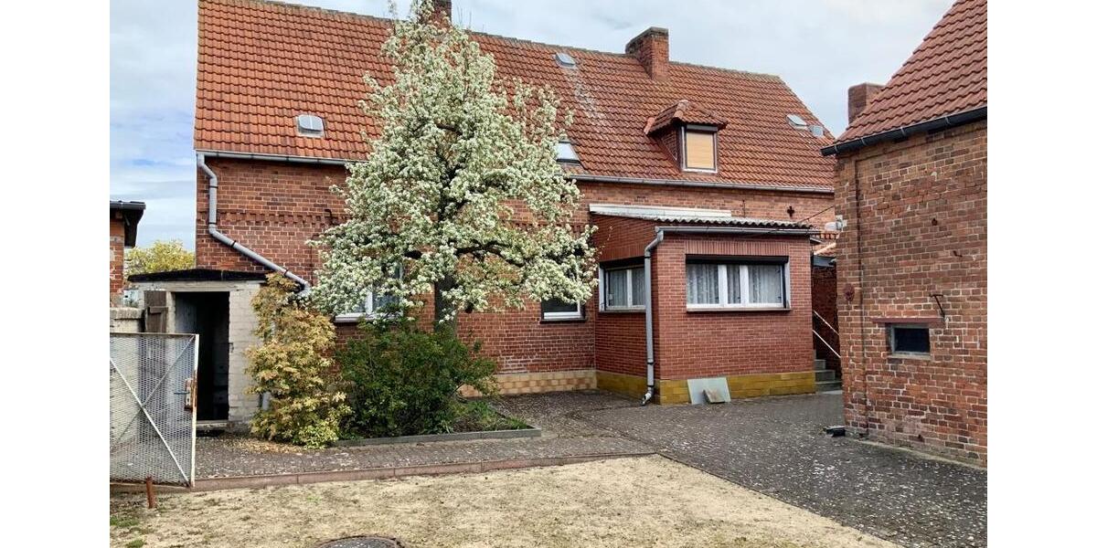 Einfamilienhaus Schönhausen (Elbe) - 7 Zimmer, 186 m&sup2;, 120.000&euro; | Angebot:26725749