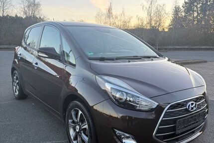 Hyundai ix20 80.500 km 10.500 &euro; Wiesbaden 65199
