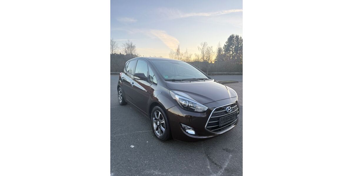 Hyundai ix20 80.500 km 10.500 &euro; Wiesbaden 65199