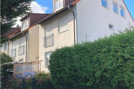 Verkauf von 2 Haushälften mit 3 Wohneinheiten in Gaustritz zimmer