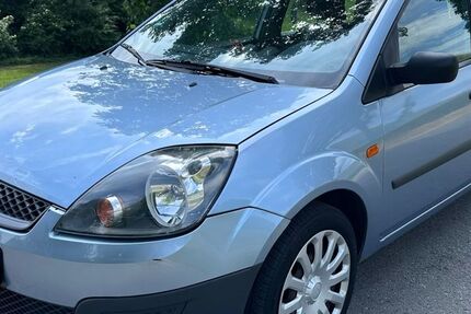 Ford Fiesta 236.000 km 1.699 &euro; Rosenheim 83026