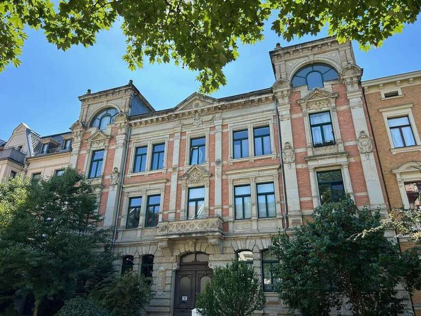 Wohnung zum Mieten in Halle 700 € 63.25 m²
