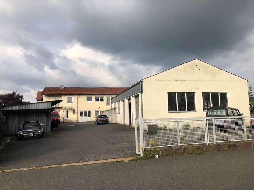 Büro in Weiden 1.900 € 840 m²