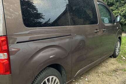 Peugeot Traveller 172.000 km 14.990 € Trebbin 14959
