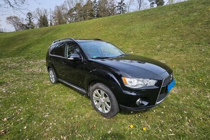 Mitsubishi Outlander 174.000 km 7.650 &euro; Ratzeburg 23909