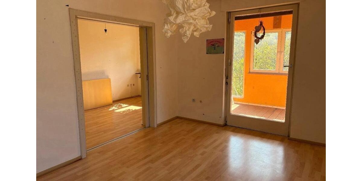 Mehrfamilienhaus, Wohnhaus Würzburg Dürrbachau - 13 Zimmer, 340 m&sup2;, 630.000&euro; | Angebot:26399413