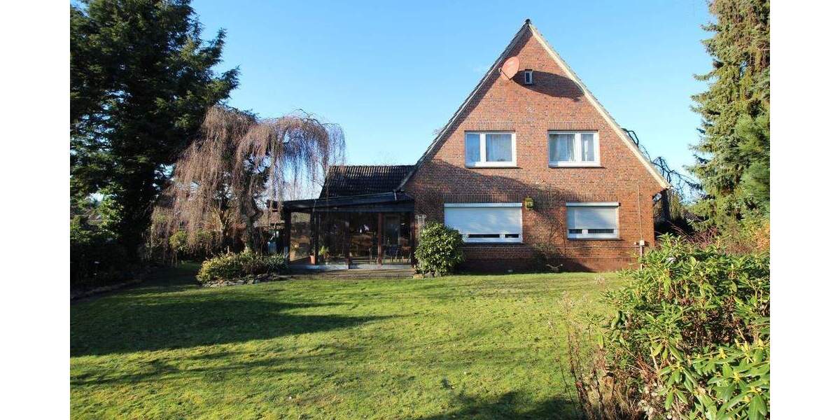 Solides Ein - Zweifamilienhaus mit Garage 6 zimmer