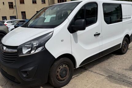Opel Vivaro 94.000 km 10.499 &euro; Görlitz 02828
