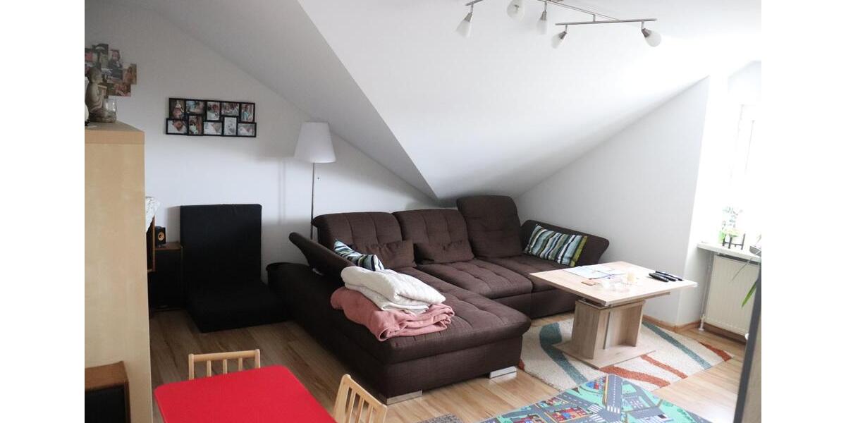 Dachgeschoßwohnung Teublitz - 3 Zimmer, 109 m&sup2;, 820&euro; | Angebot:26004649