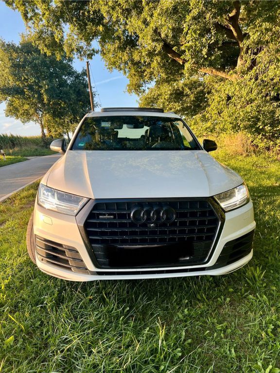Q7