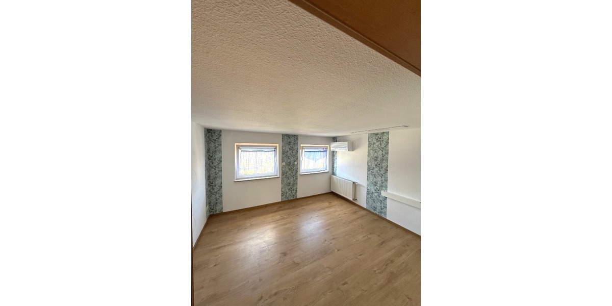 Modernes Effizienzhaus mit smarten Extras in Eisenberg direkt bezugsfertig - Doppelhaushälfte Eisenberg | Angebot:24413357