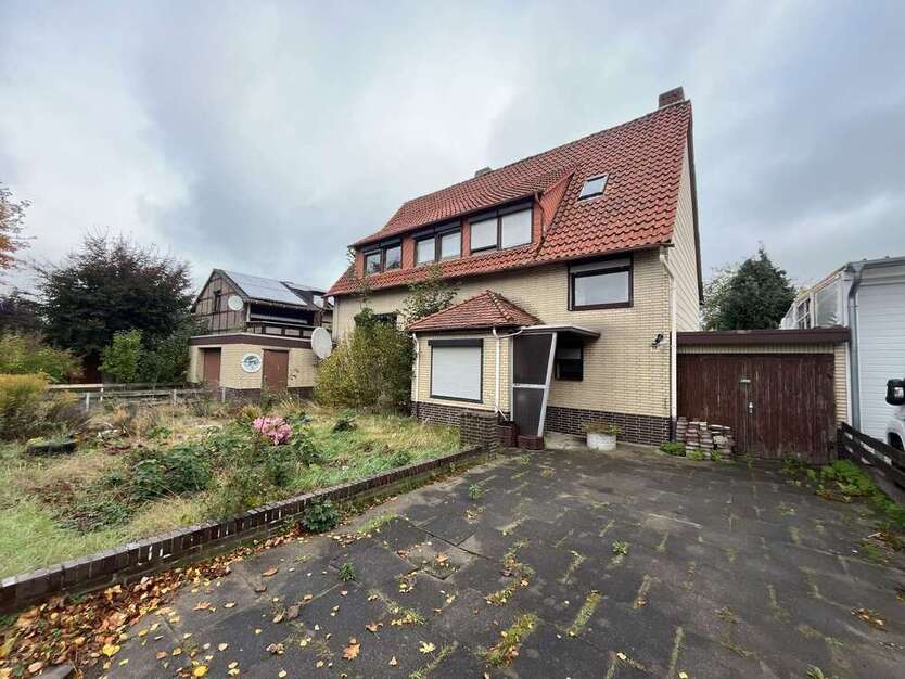 Haus zum Kaufen in Lengede 96.000 € 170 m² 11 zimmer