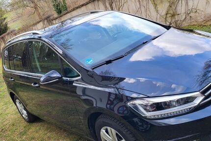 VW Touran 177.000 km 15.500 &euro; Radebeul 01445