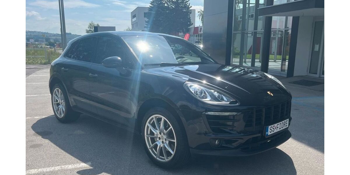 Porsche Macan 165.500 km 29.500 &euro; Bensheim 64625