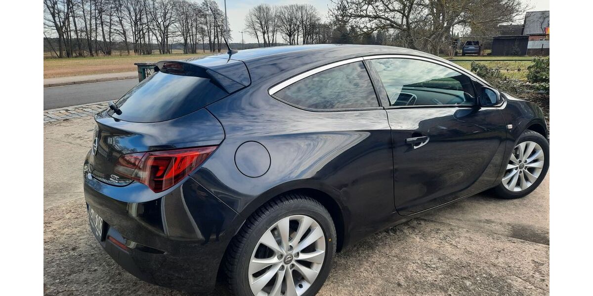 Opel Astra 82.000 km 8.600 &euro; Karstädt 19294