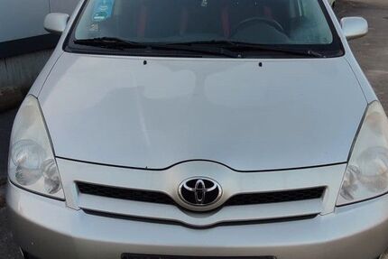 Toyota Corolla Verso 144.300 km 1.300 &euro; Dillingen an der Donau 89407