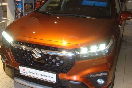 Suzuki (SX4) S-Cross 17.881 km 23.999 &euro; Templin 17268